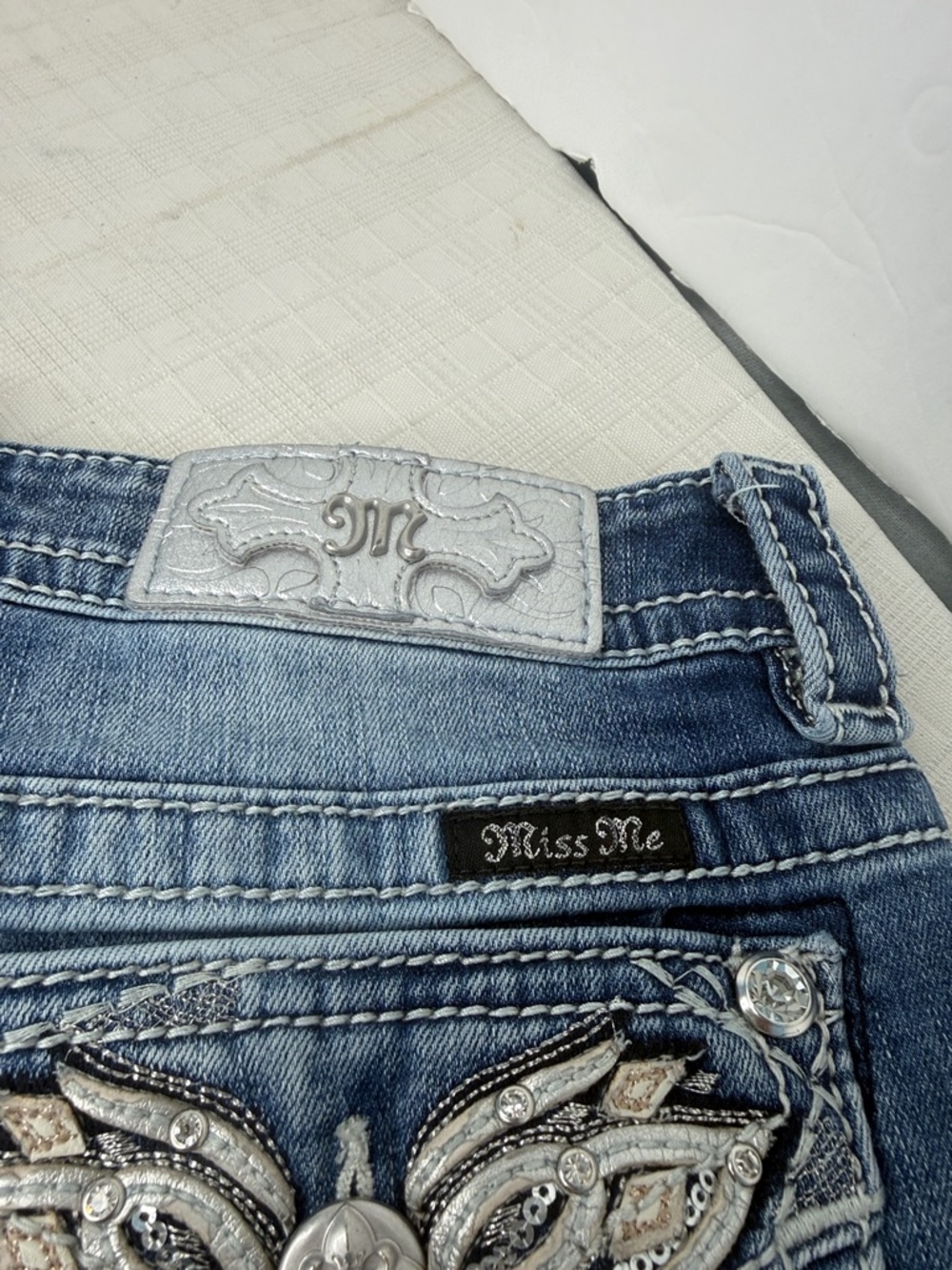 Miss Me butterfly embellished Denim Shorts - Picture 4 of 7